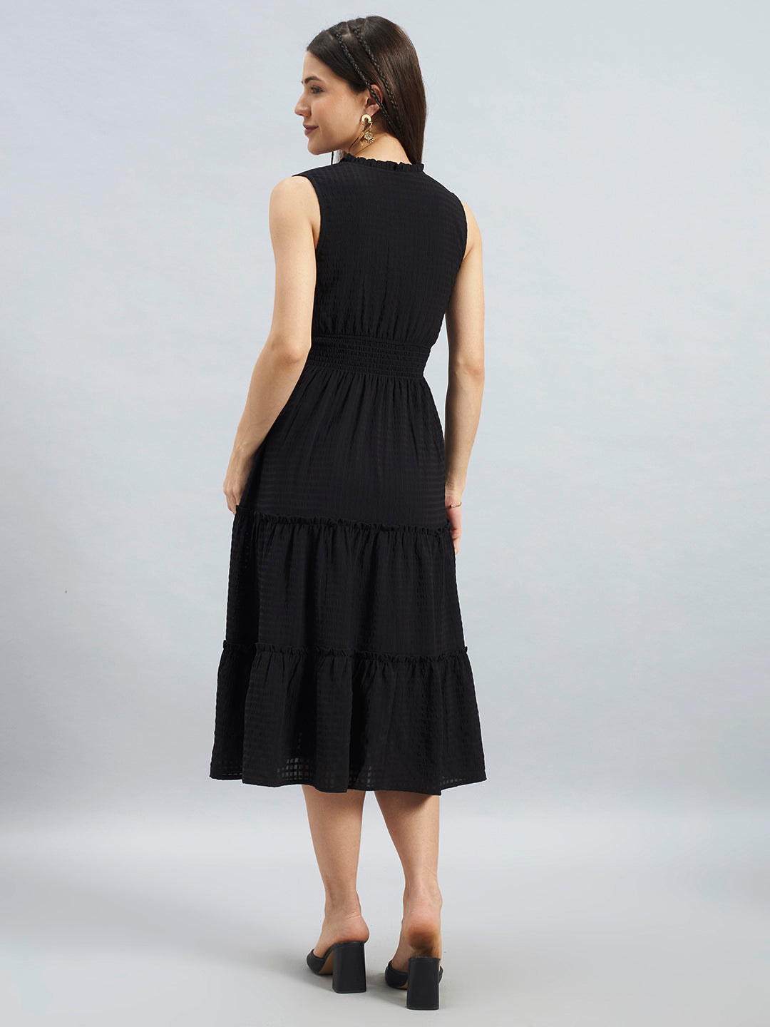 Black Solid Poly Lycra Tiered Sleeveless Midi Dress