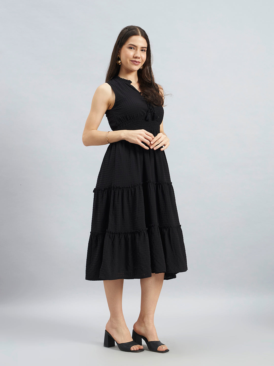 Black Solid Poly Lycra Tiered Sleeveless Midi Dress
