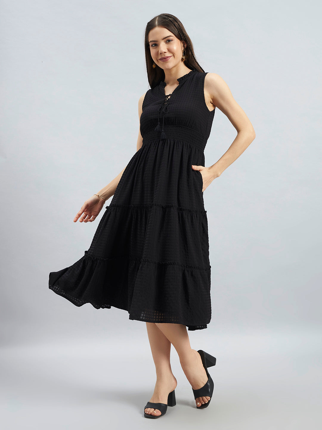 Black Solid Poly Lycra Tiered Sleeveless Midi Dress
