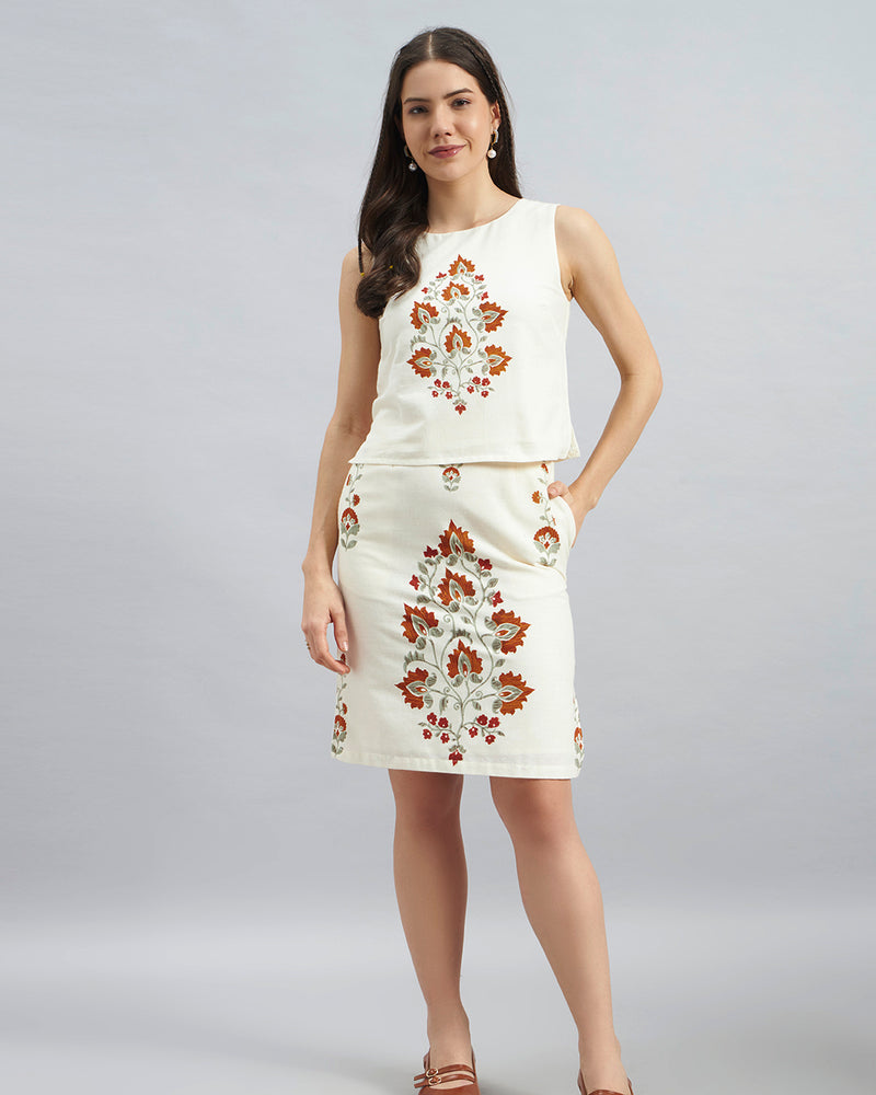Ivory Floral Embroidered Placement Printed Coords In Cotton Flax