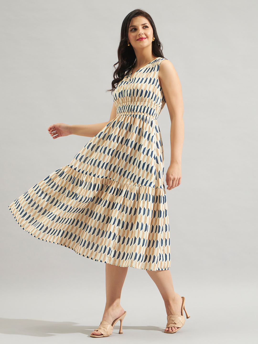 Women Beige & Blue Printed Fit and Flare Midi Dress