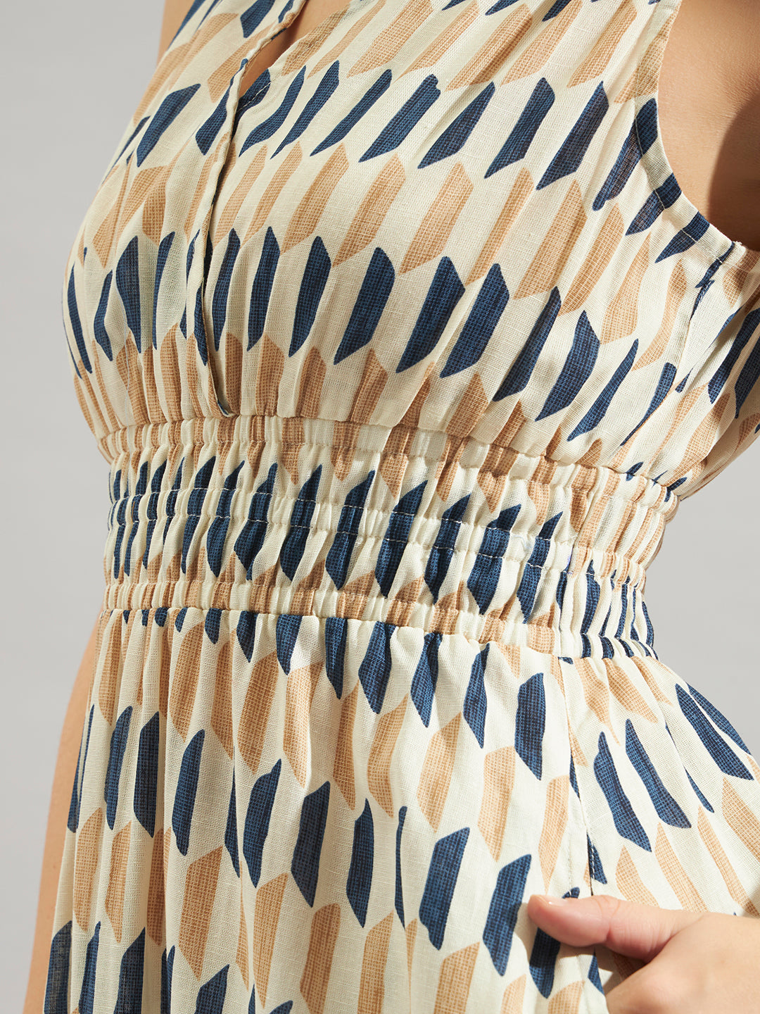 Women Beige & Blue Printed Fit and Flare Midi Dress