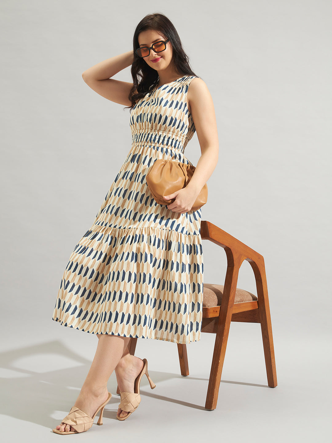 Women Beige & Blue Printed Fit and Flare Midi Dress