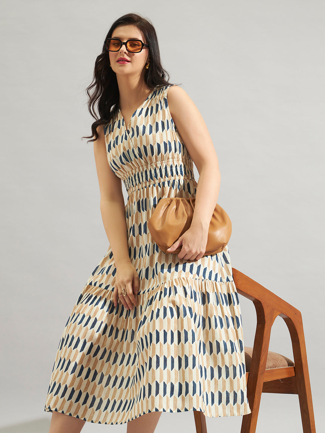 Women Beige & Blue Printed Fit and Flare Midi Dress